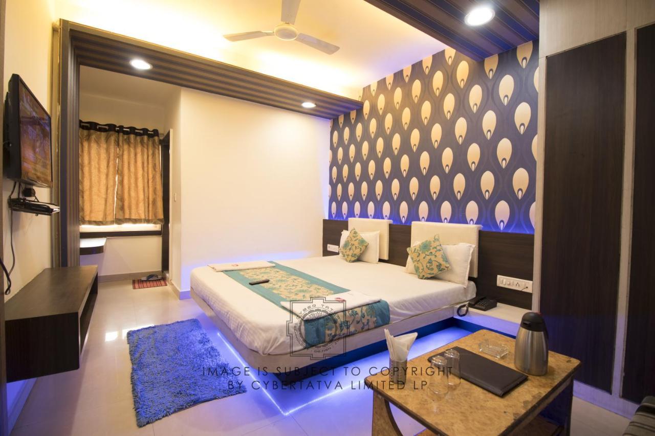 Hotel Maa Ganga Palace Bhopal Exteriör bild