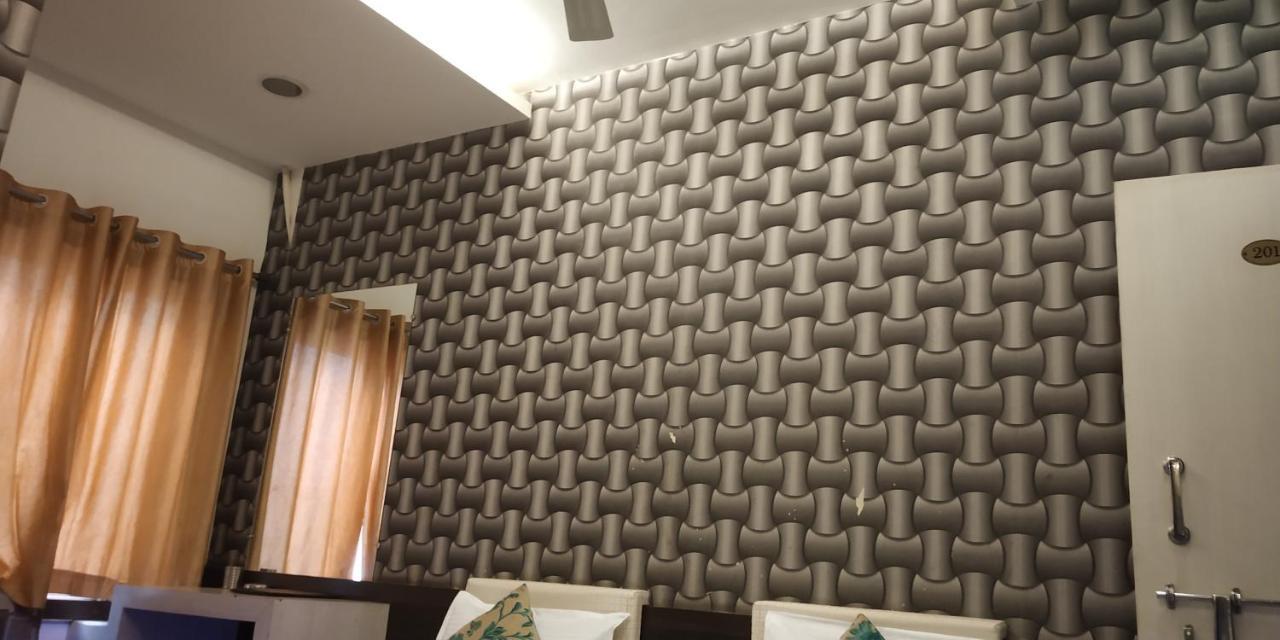 Hotel Maa Ganga Palace Bhopal Rum bild