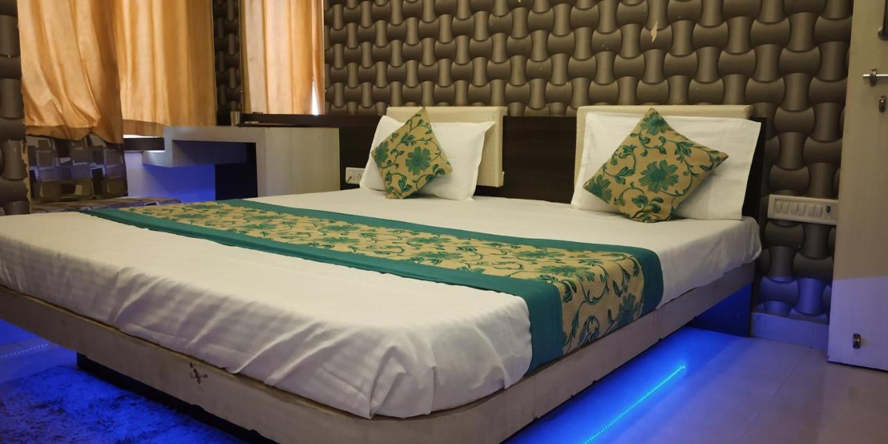 Hotel Maa Ganga Palace Bhopal Exteriör bild